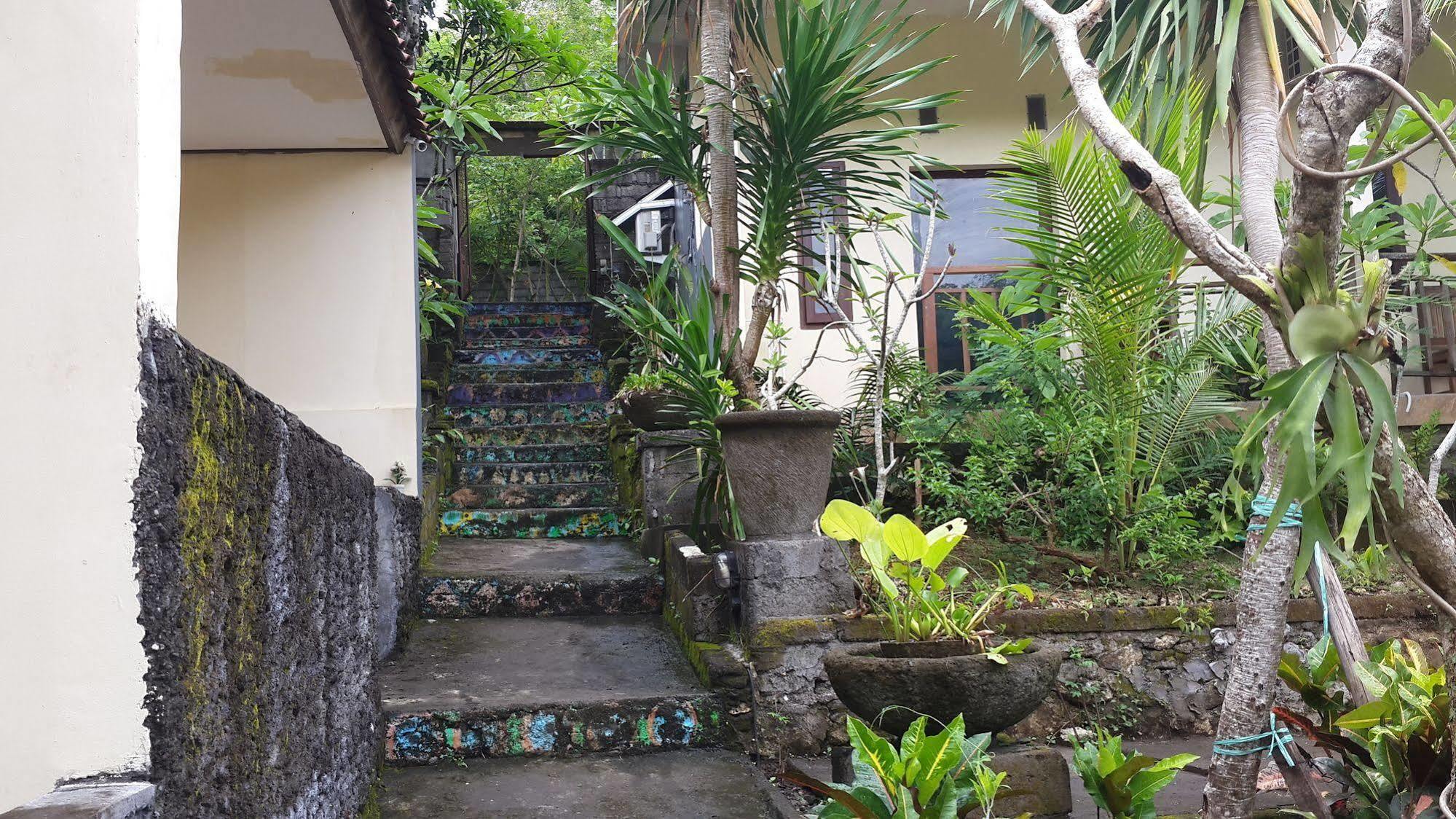 Belong Bunter Homestay Uluwatu  Exterior photo